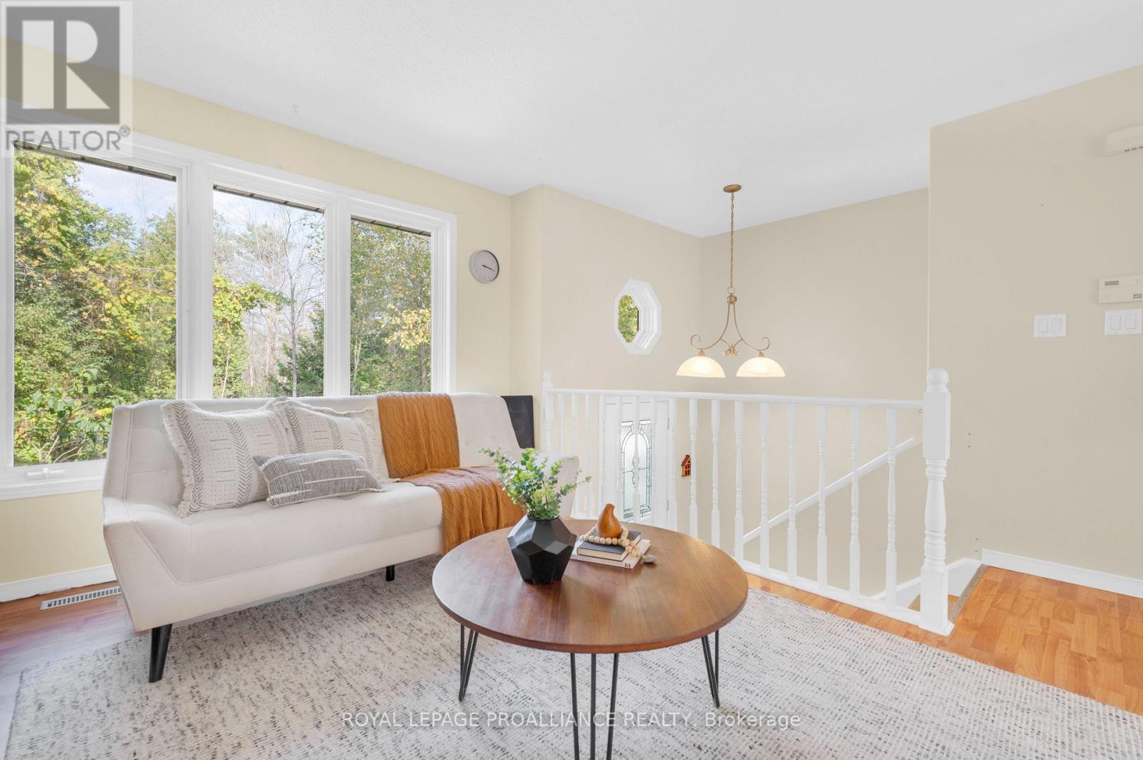 21289 Loyalist Parkway, Prince Edward County, Ontario  K0K 1L0 - Photo 10 - X12415586