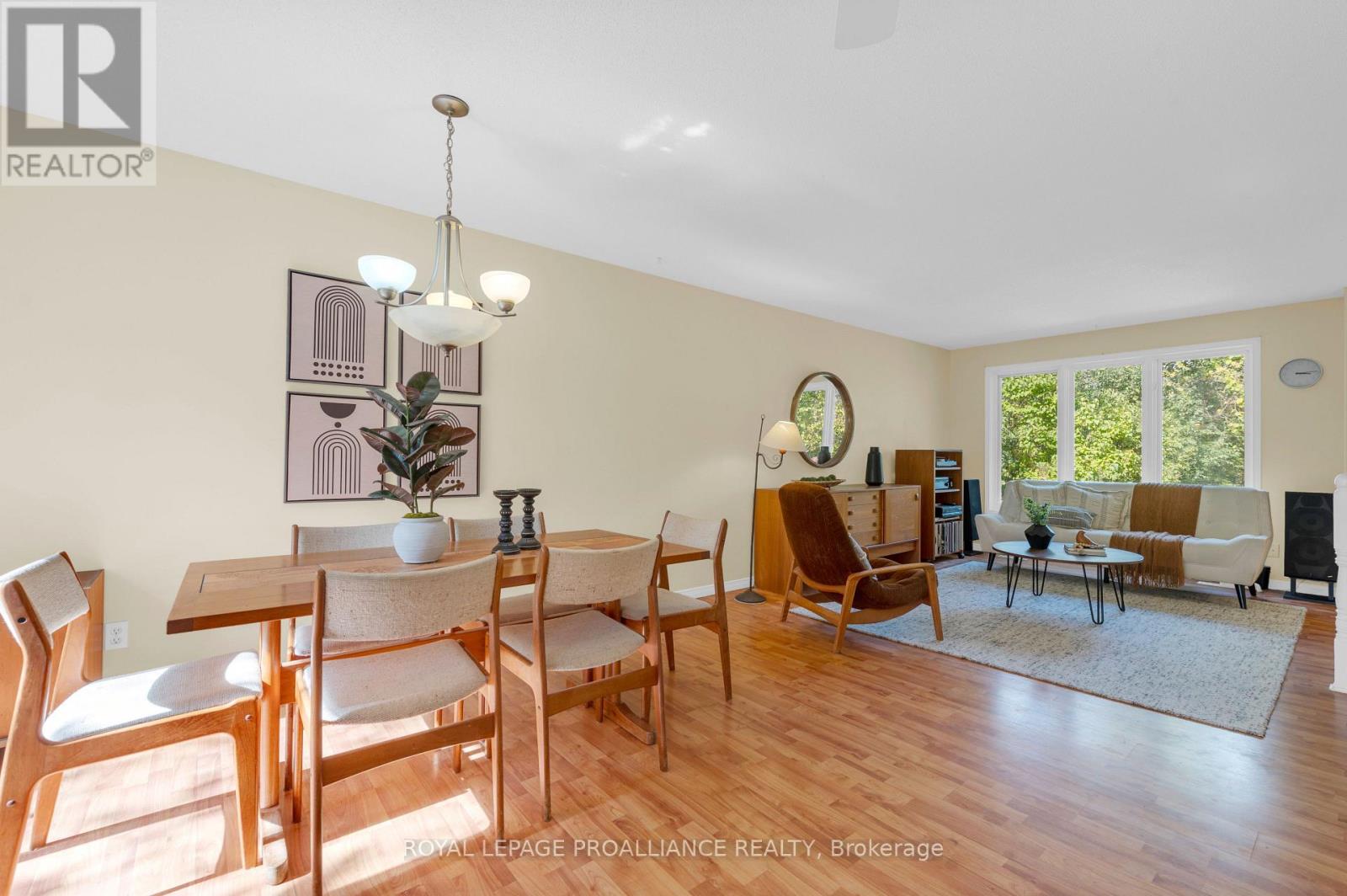 21289 Loyalist Parkway, Prince Edward County, Ontario  K0K 1L0 - Photo 18 - X12415586