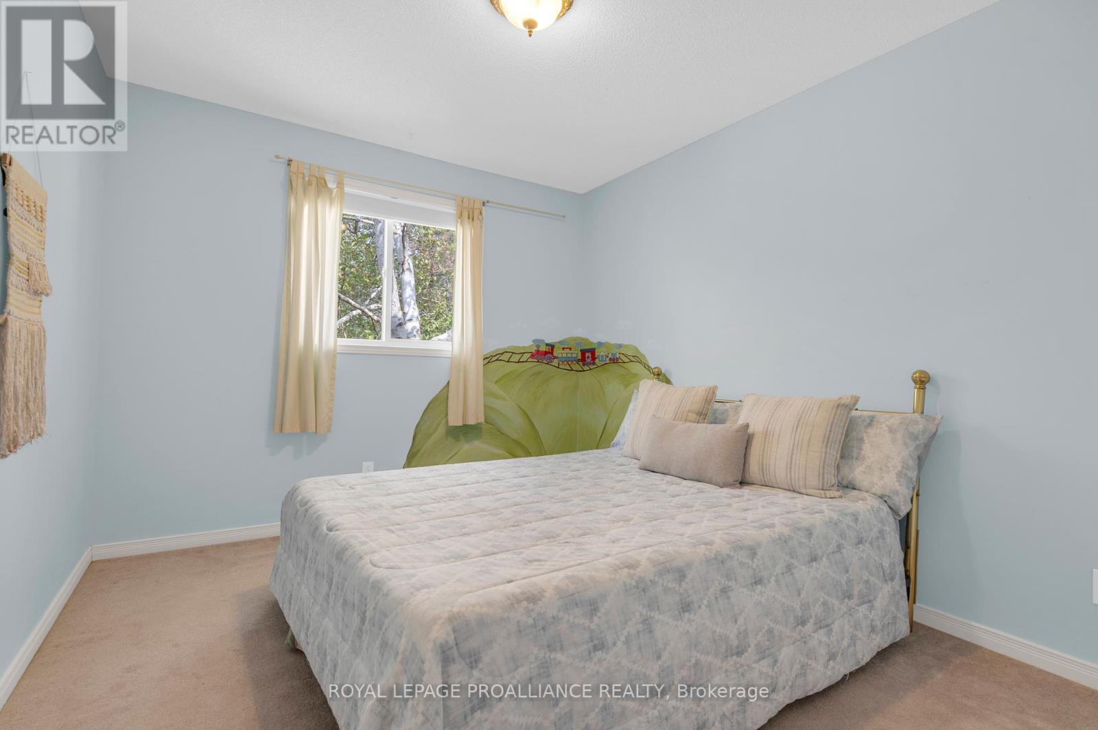 21289 Loyalist Parkway, Prince Edward County, Ontario  K0K 1L0 - Photo 22 - X12415586
