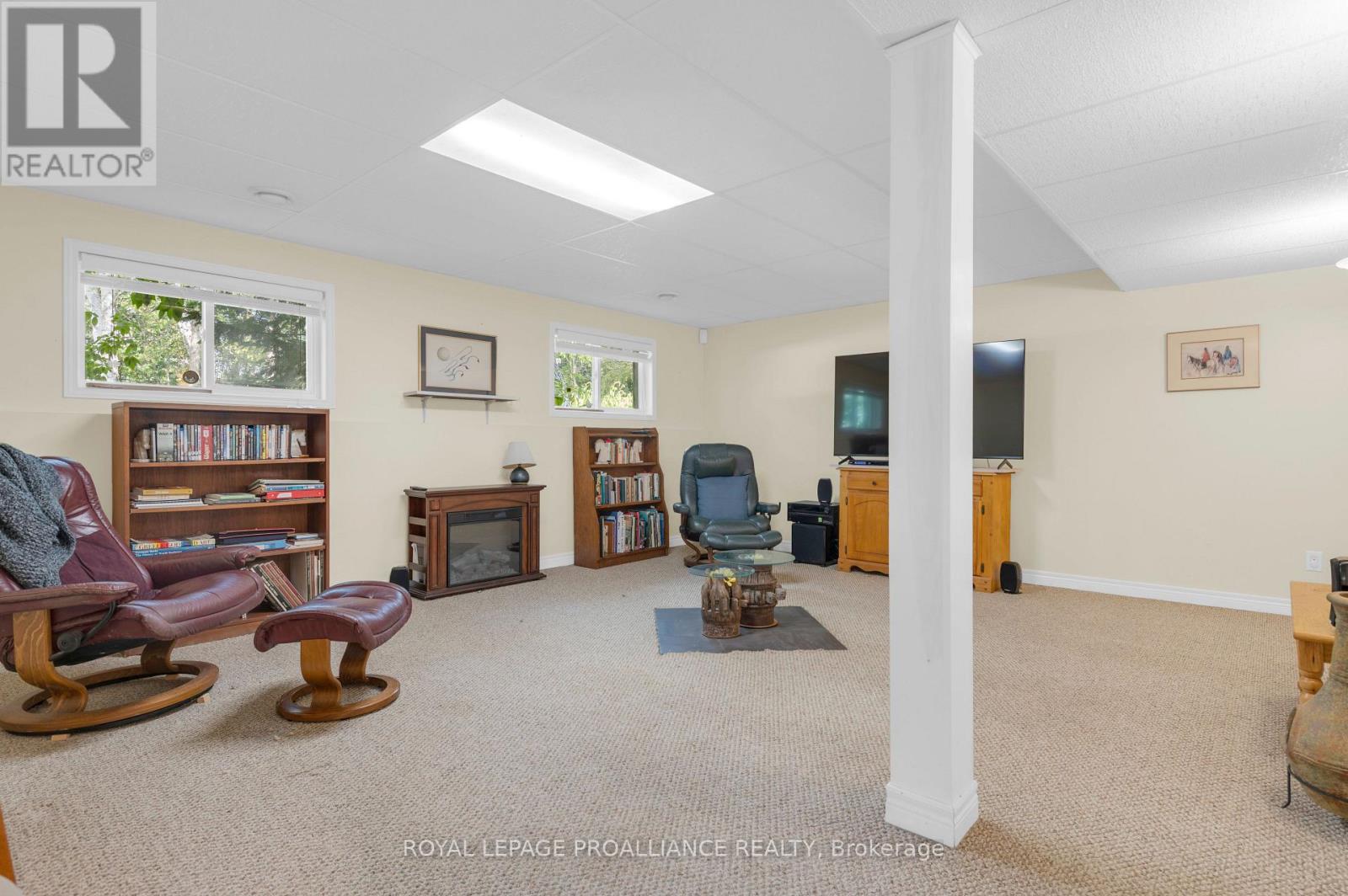 21289 Loyalist Parkway, Prince Edward County, Ontario  K0K 1L0 - Photo 23 - X12415586