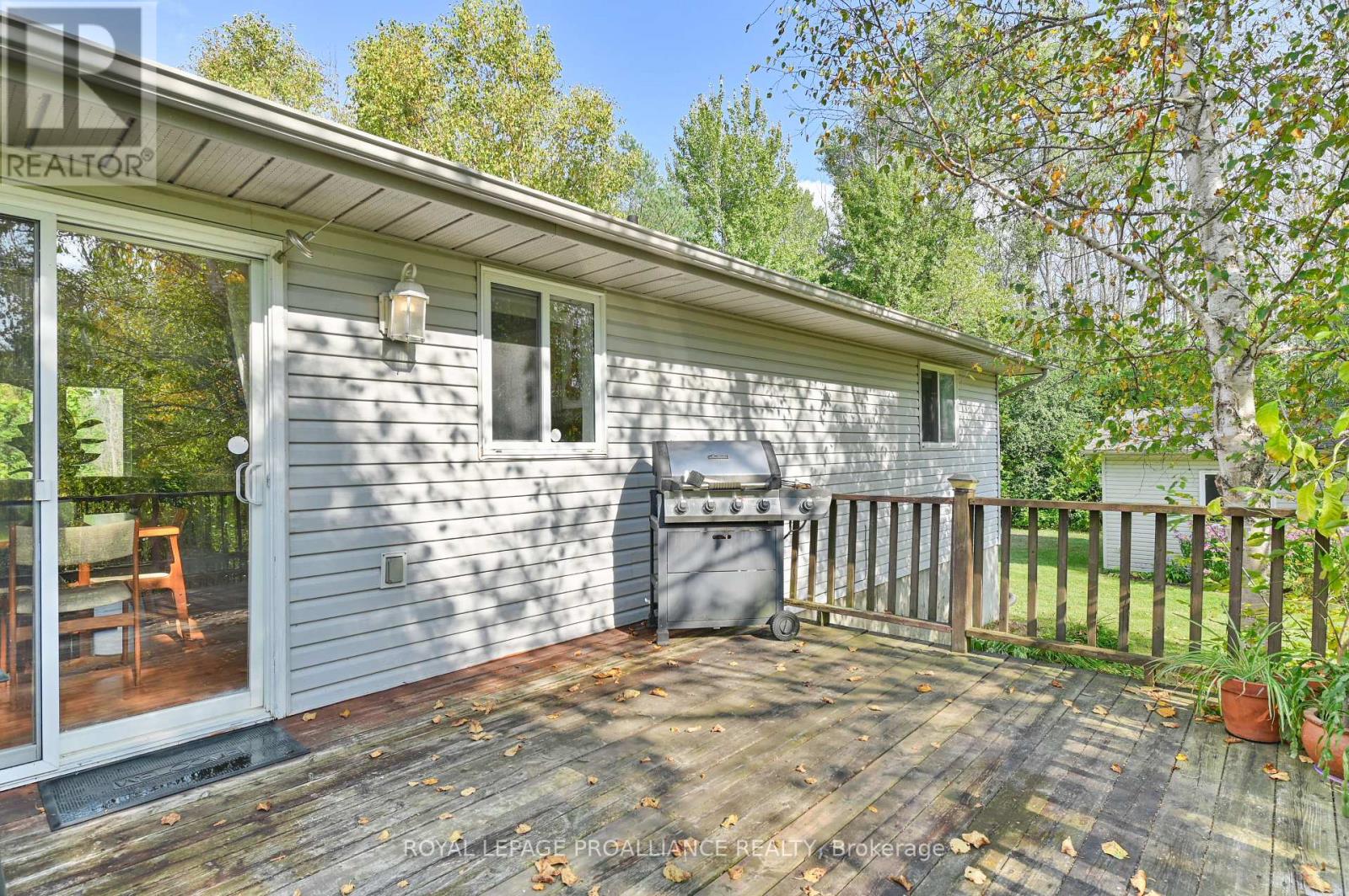 21289 Loyalist Parkway, Prince Edward County, Ontario  K0K 1L0 - Photo 31 - X12415586