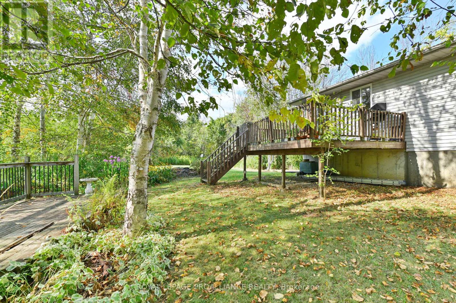 21289 Loyalist Parkway, Prince Edward County, Ontario  K0K 1L0 - Photo 34 - X12415586