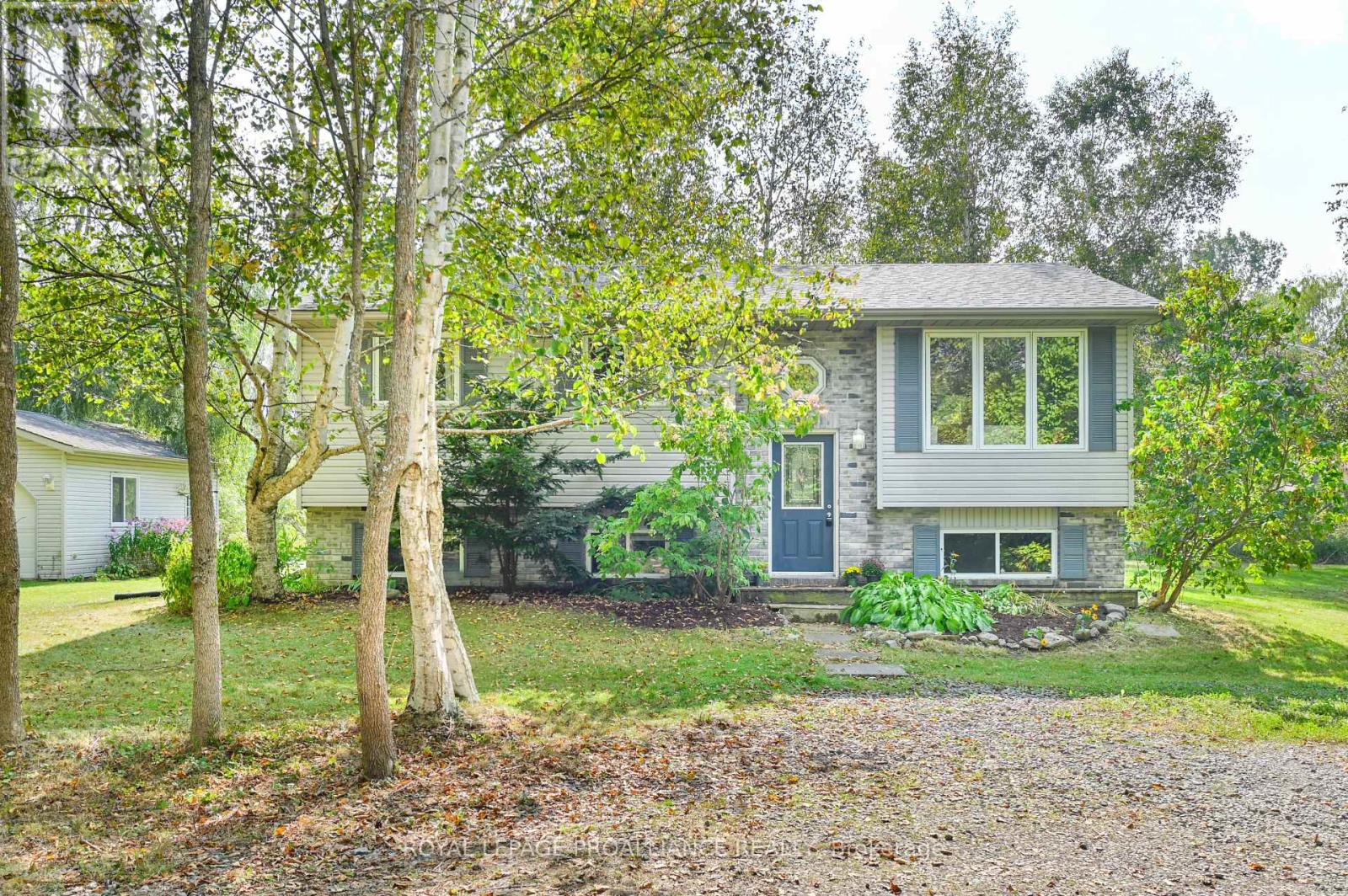 21289 Loyalist Parkway, Prince Edward County, Ontario  K0K 1L0 - Photo 4 - X12415586