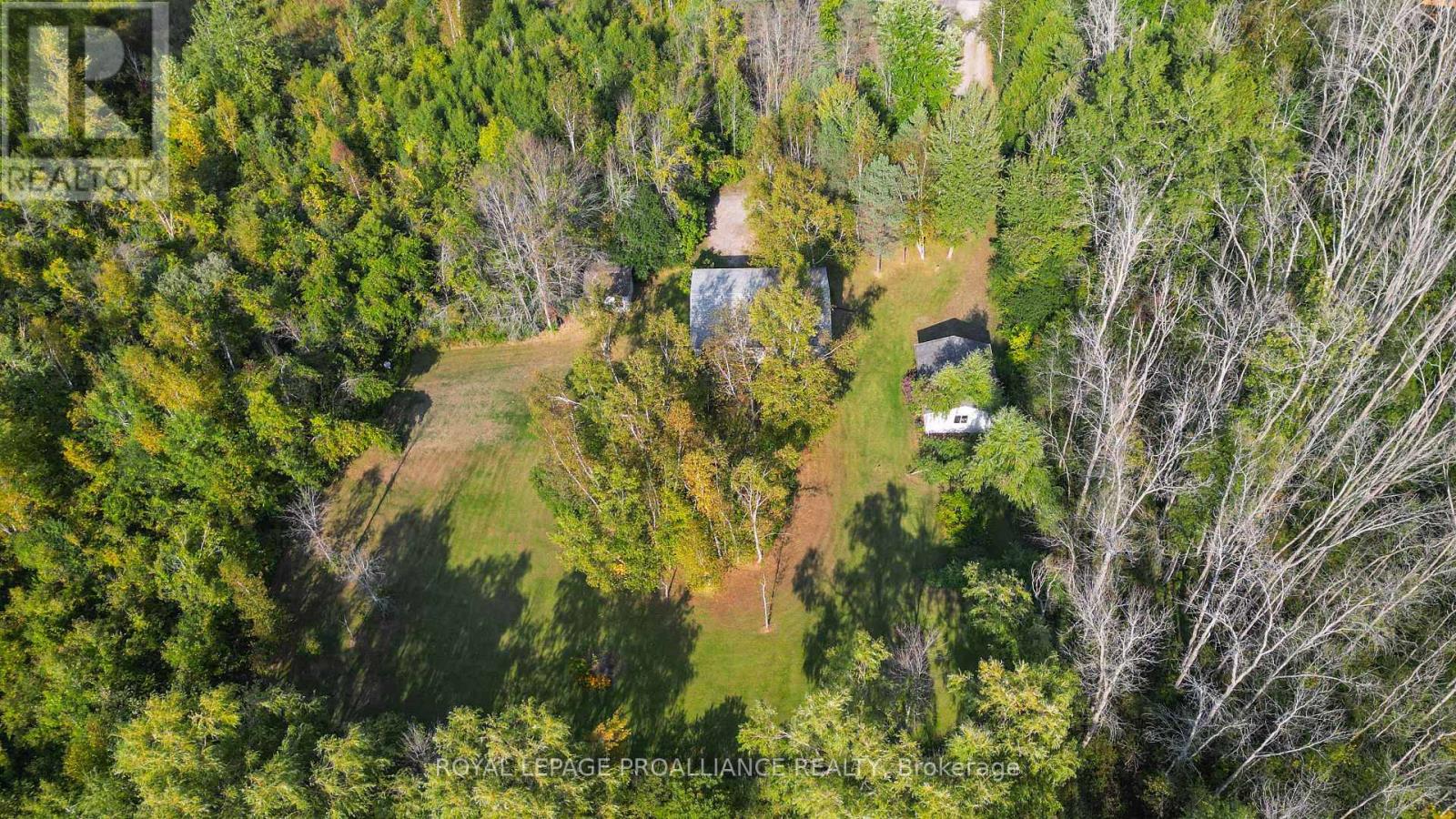 21289 Loyalist Parkway, Prince Edward County, Ontario  K0K 1L0 - Photo 45 - X12415586
