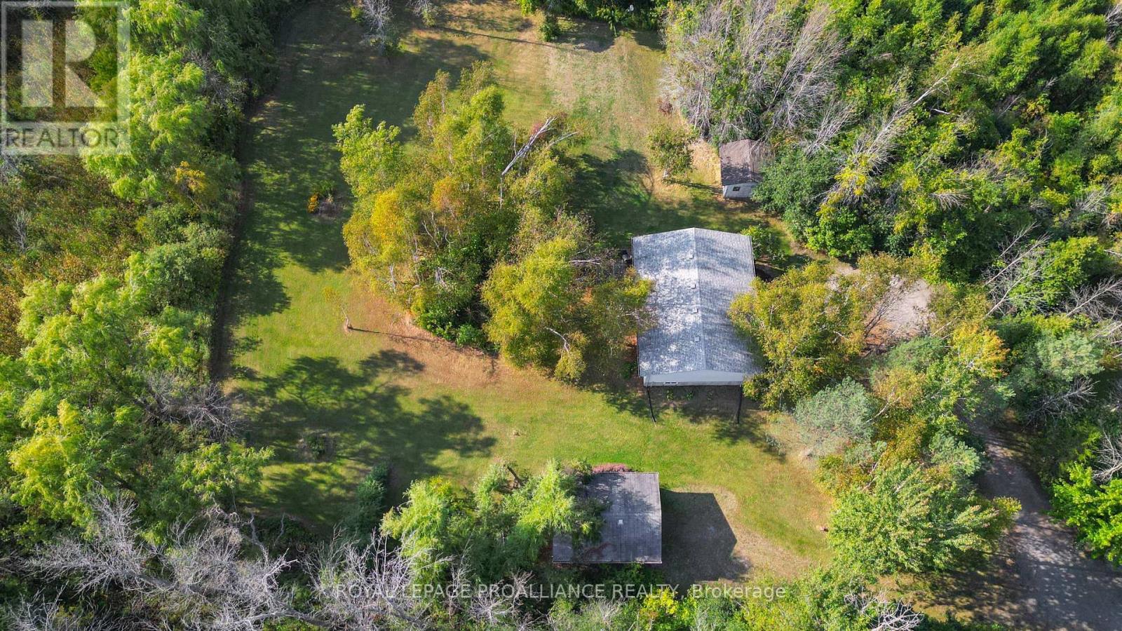 21289 Loyalist Parkway, Prince Edward County, Ontario  K0K 1L0 - Photo 46 - X12415586