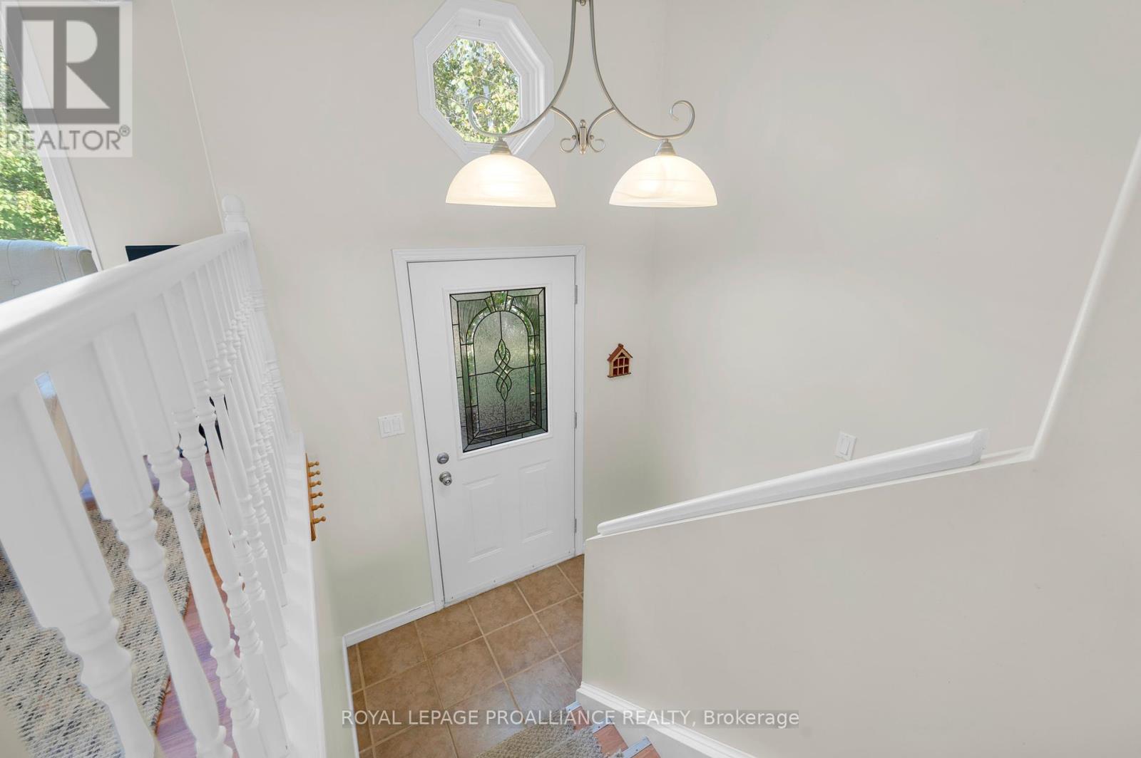 21289 Loyalist Parkway, Prince Edward County, Ontario  K0K 1L0 - Photo 7 - X12415586