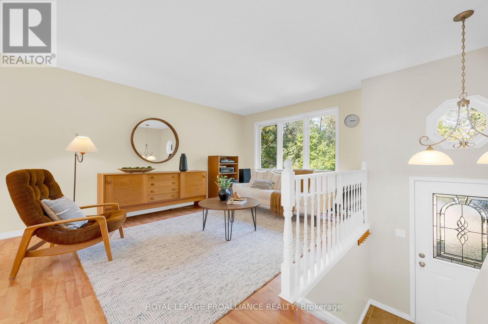21289 Loyalist Parkway, Prince Edward County, Ontario  K0K 1L0 - Photo 8 - X12415586