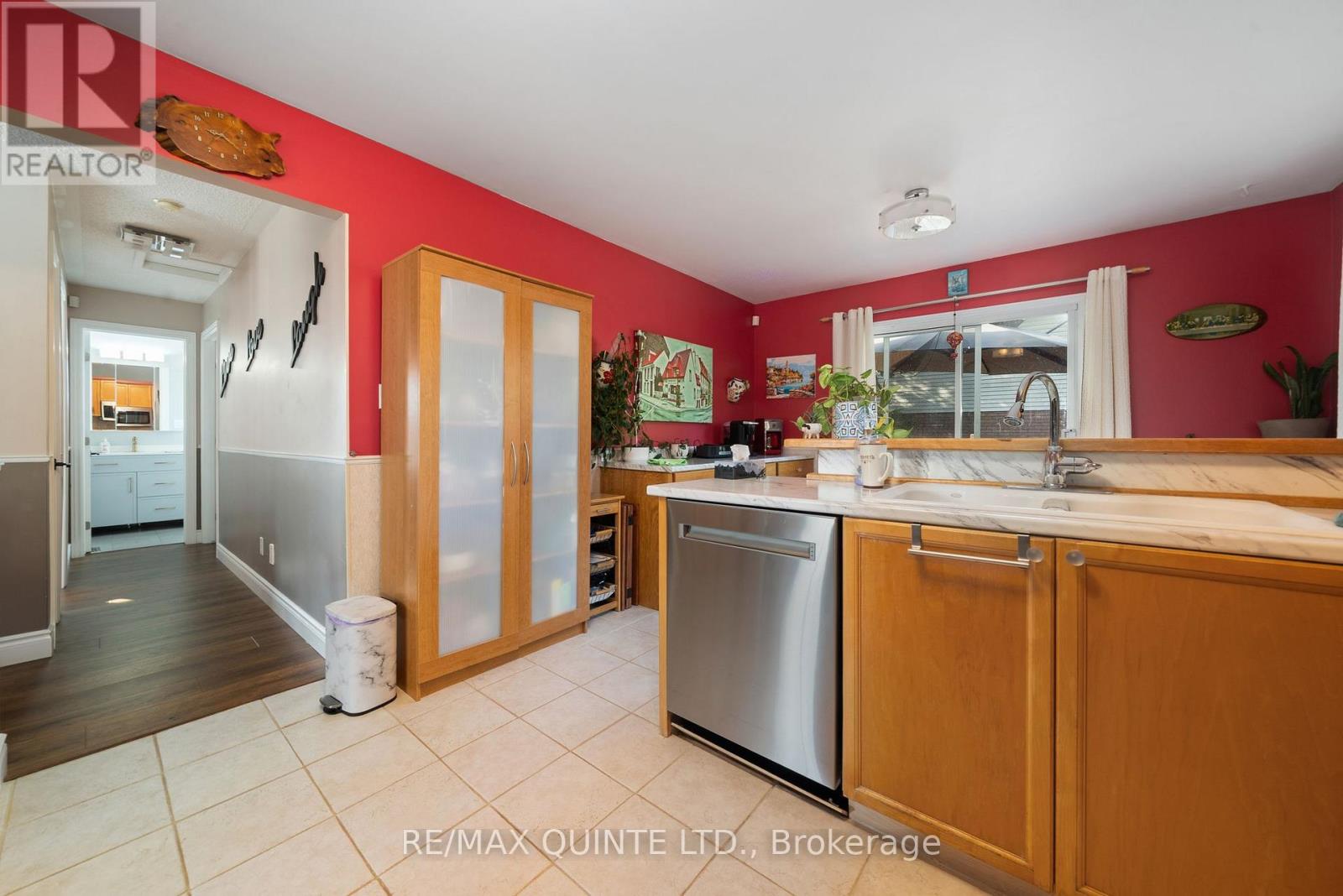 2 Marchmont Place, Belleville, Ontario  K8P 5E4 - Photo 14 - X12416840