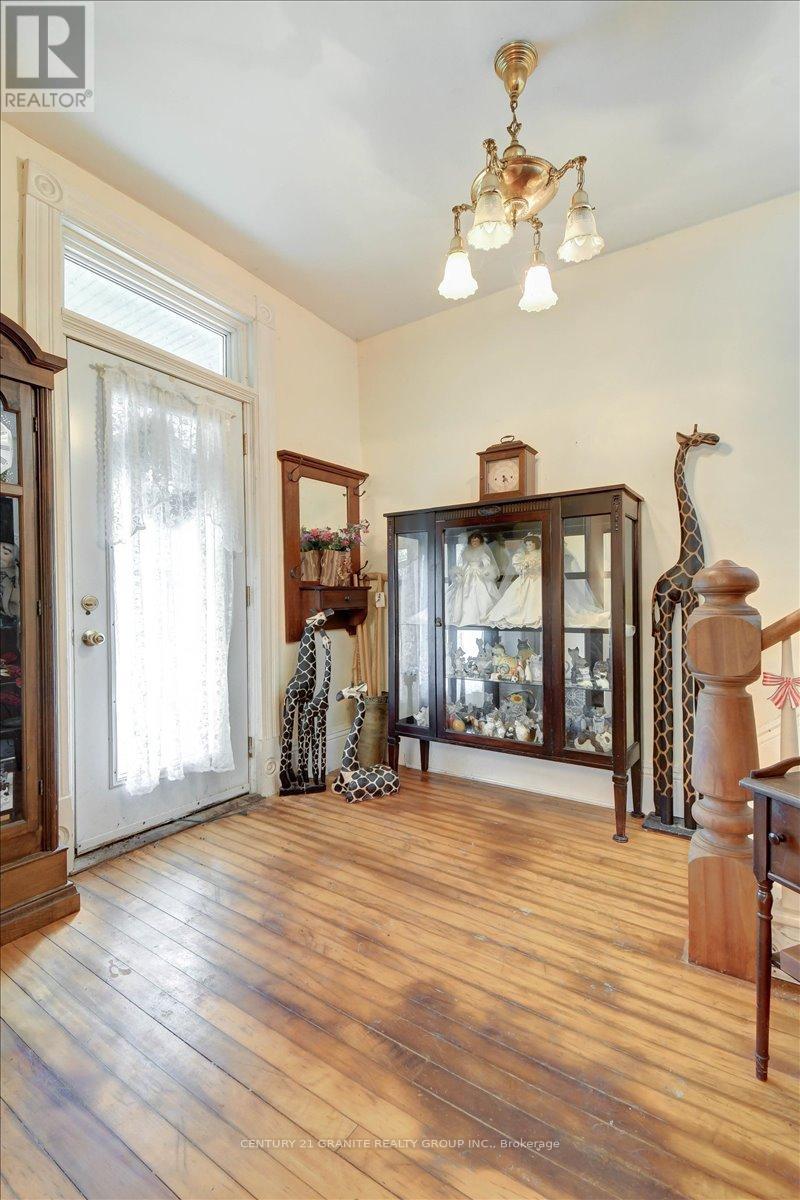 232 Union Road, Madoc, Ontario  K0K 1Y0 - Photo 13 - X12418388