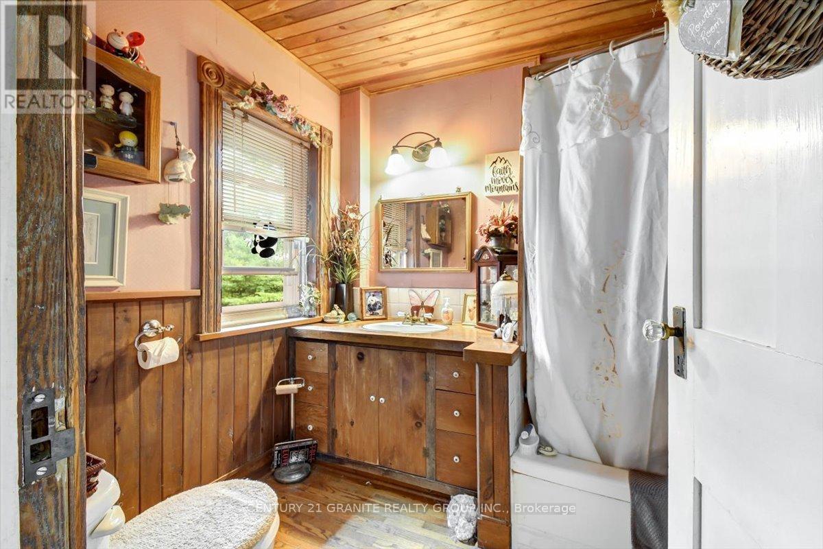 232 Union Road, Madoc, Ontario  K0K 1Y0 - Photo 18 - X12418388