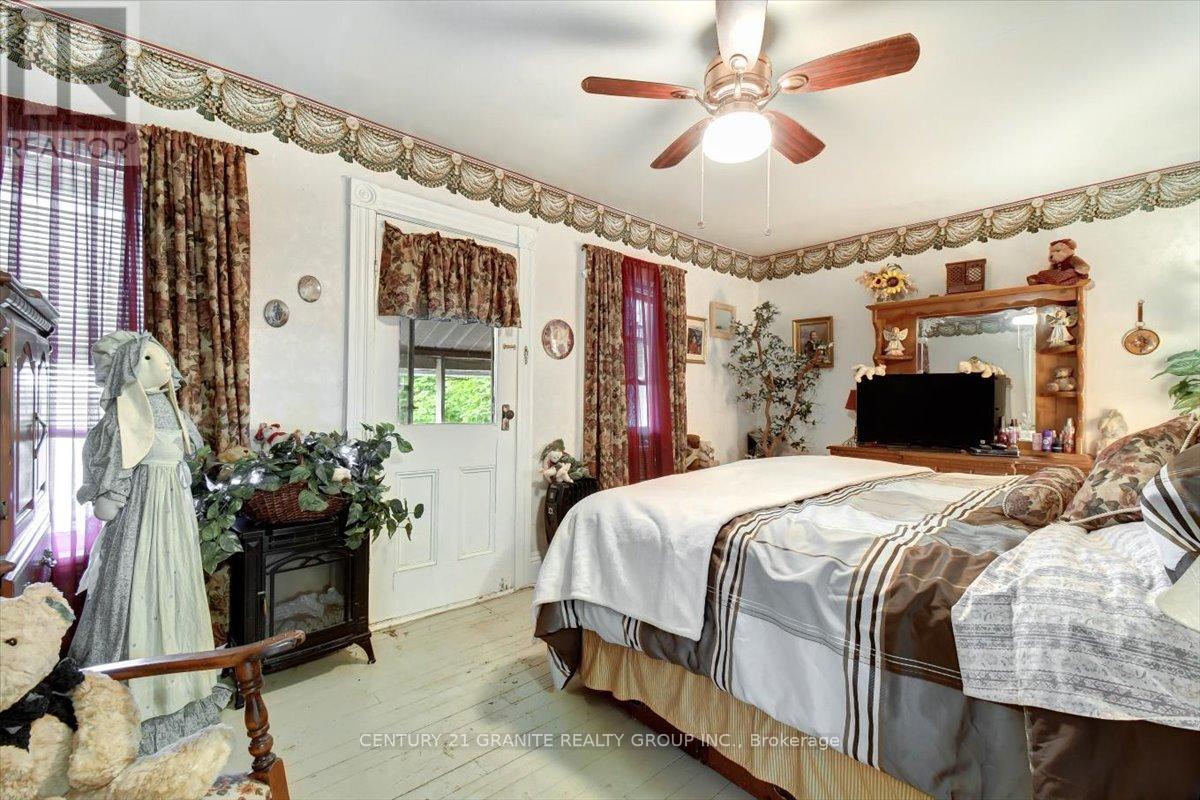 232 Union Road, Madoc, Ontario  K0K 1Y0 - Photo 21 - X12418388