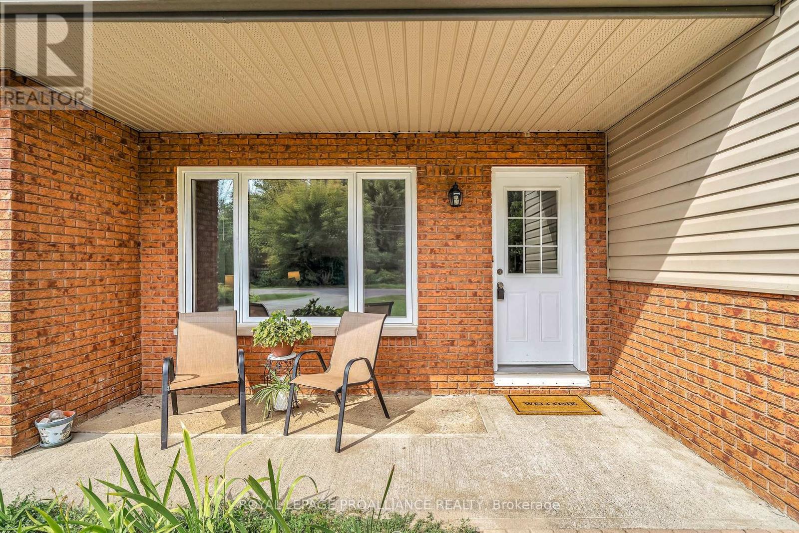 318 Raglan Street, Brighton, Ontario  K0K 1H0 - Photo 4 - X12418453