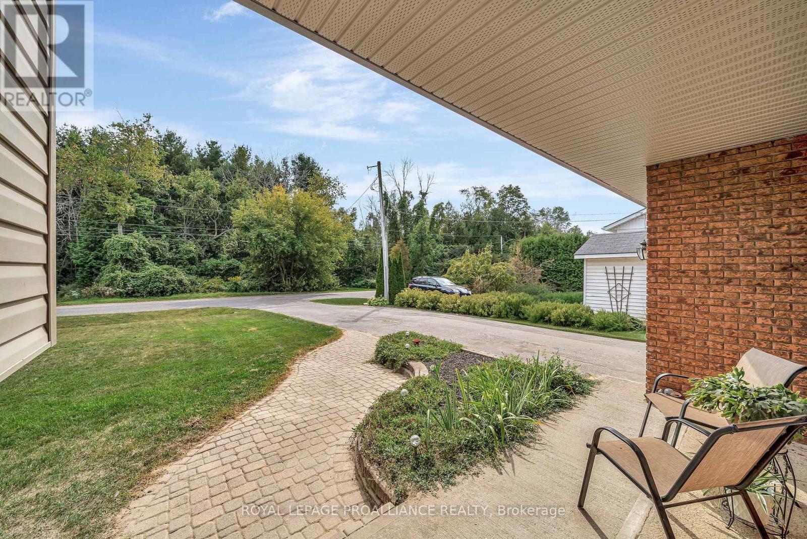 318 Raglan Street, Brighton, Ontario  K0K 1H0 - Photo 5 - X12418453