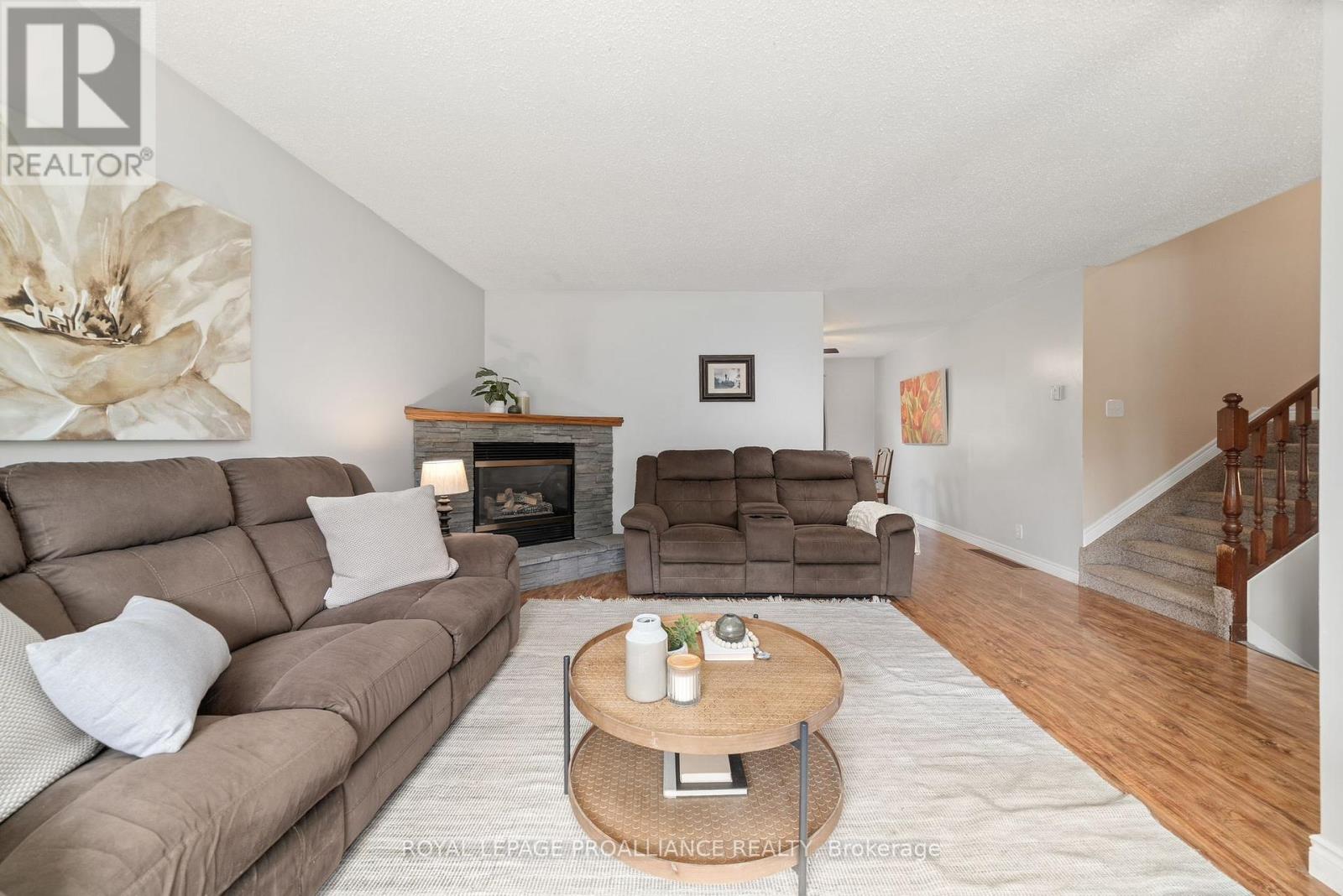318 Raglan Street, Brighton, Ontario  K0K 1H0 - Photo 9 - X12418453