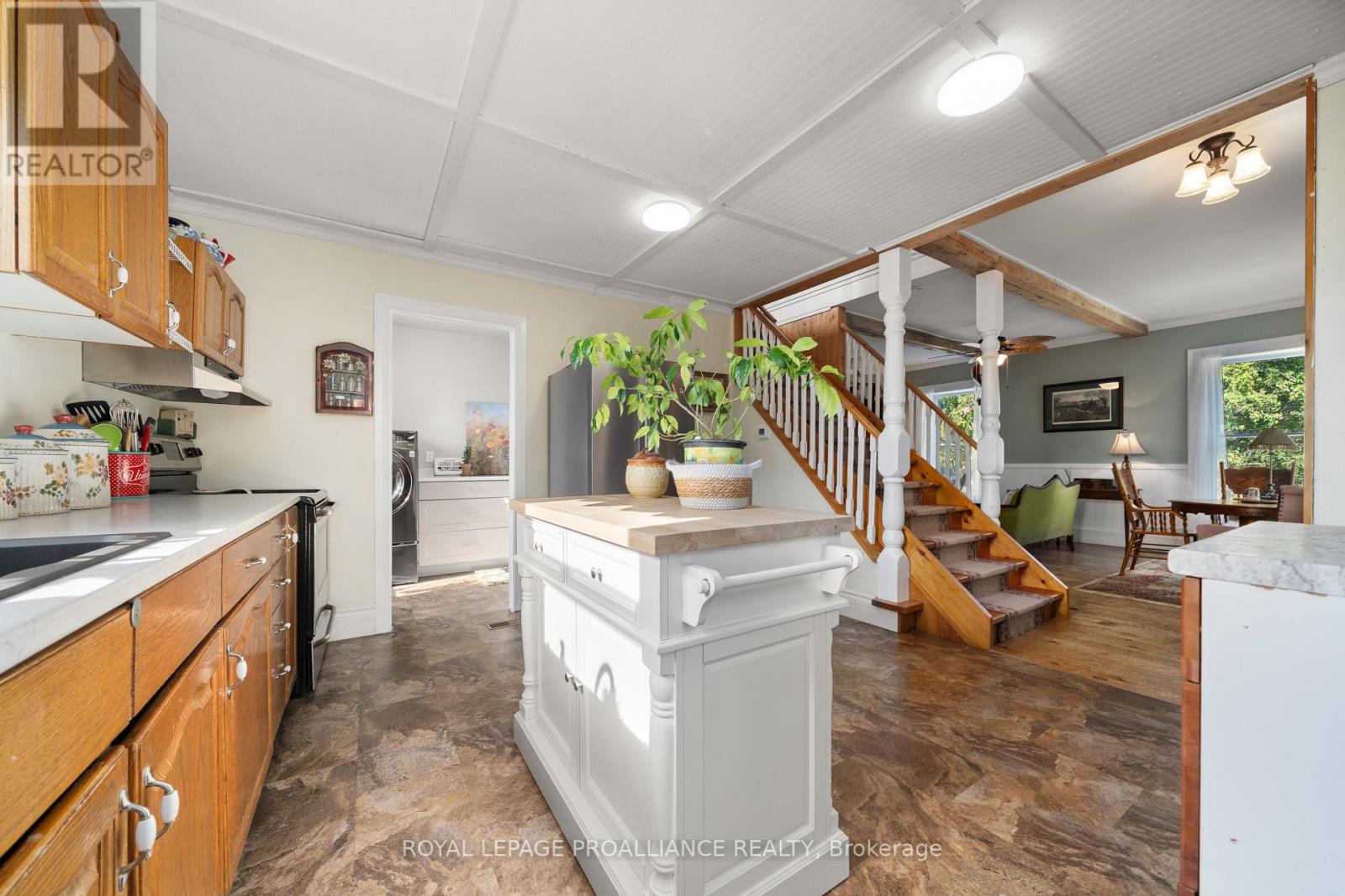 557 Casey Road, Belleville, Ontario  K8N 4Z6 - Photo 15 - X12418959