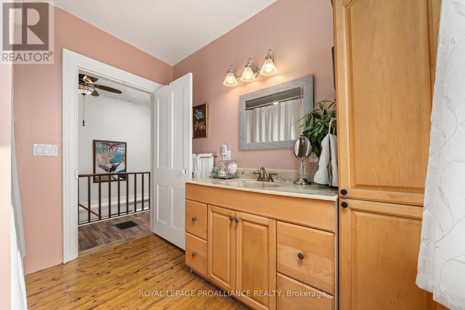 557 Casey Road, Belleville, Ontario  K8N 4Z6 - Photo 32 - X12418959