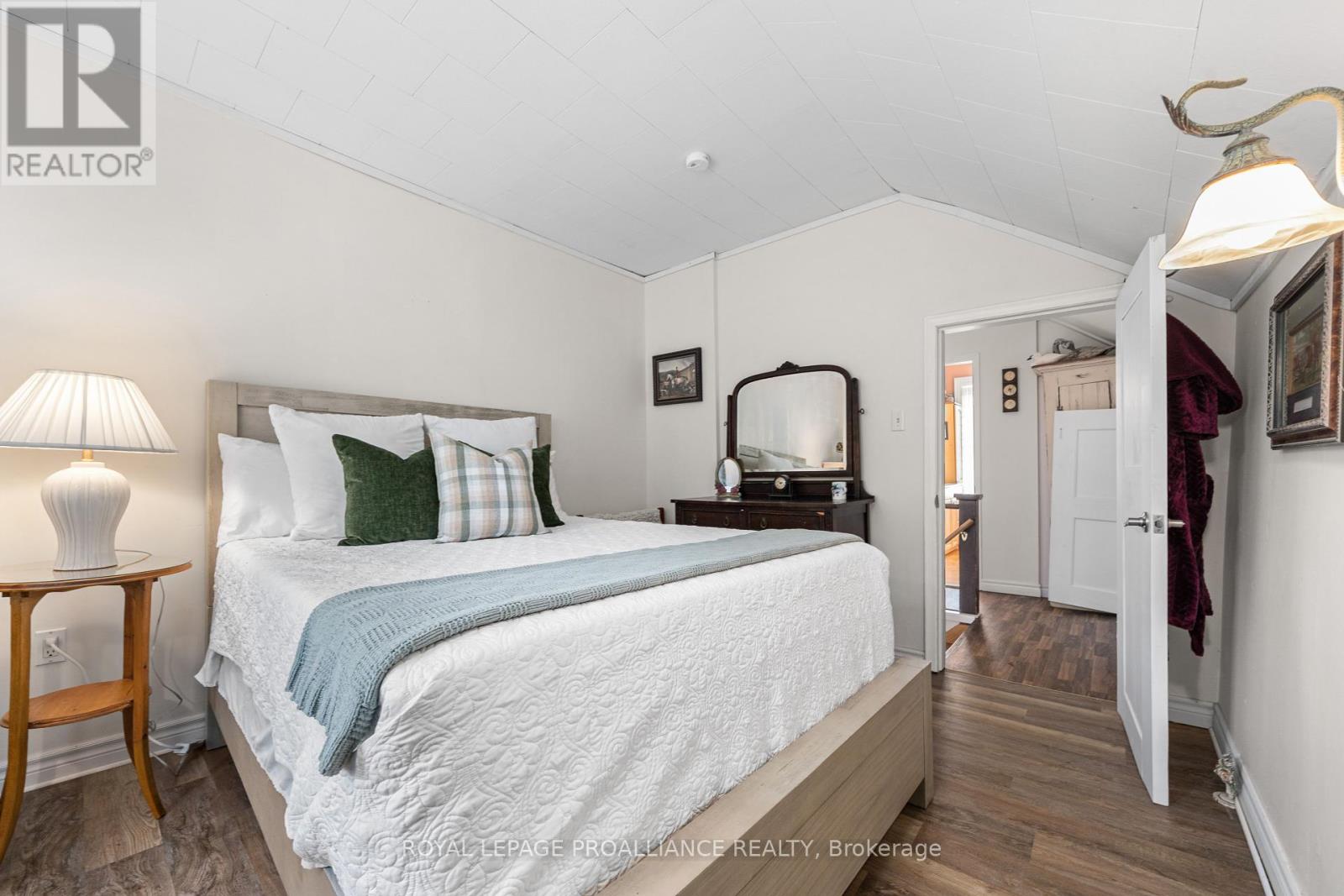 557 Casey Road, Belleville, Ontario  K8N 4Z6 - Photo 34 - X12418959