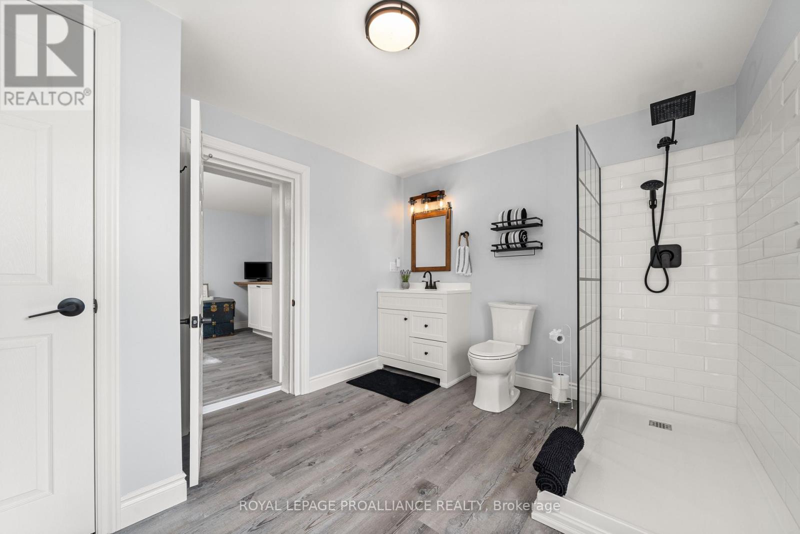 557 Casey Road, Belleville, Ontario  K8N 4Z6 - Photo 37 - X12418959
