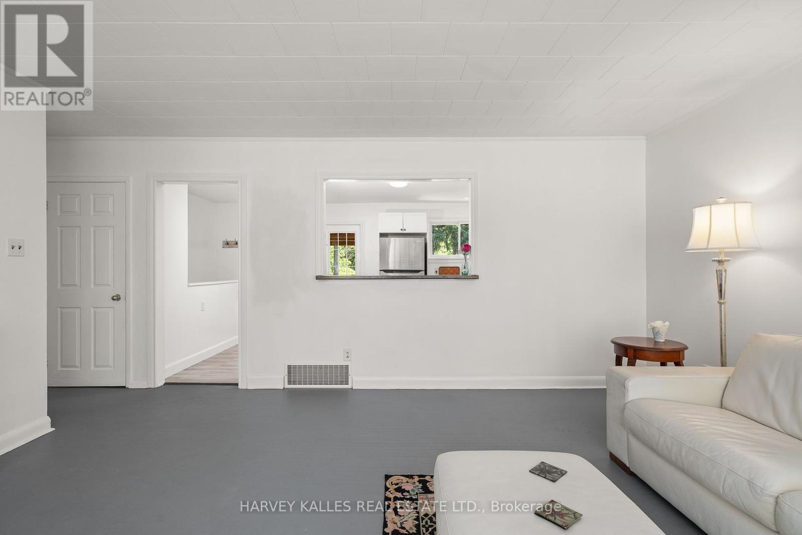 106 Union Street, Prince Edward County, Ontario  K0K 2T0 - Photo 10 - X12419063
