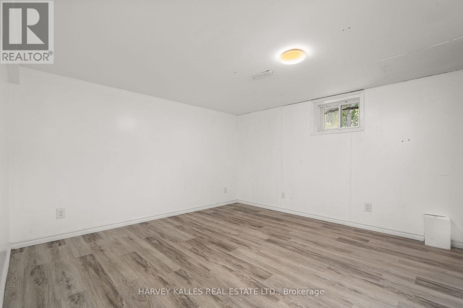106 Union Street, Prince Edward County, Ontario  K0K 2T0 - Photo 31 - X12419063