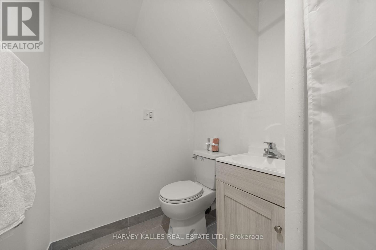 106 Union Street, Prince Edward County, Ontario  K0K 2T0 - Photo 33 - X12419063