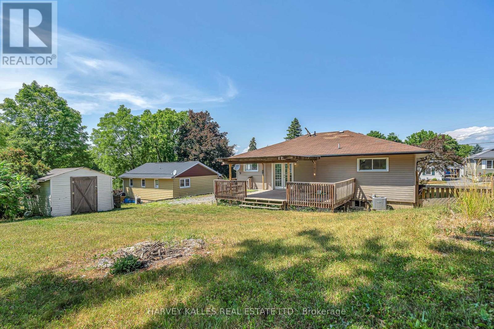 106 Union Street, Prince Edward County, Ontario  K0K 2T0 - Photo 44 - X12419063