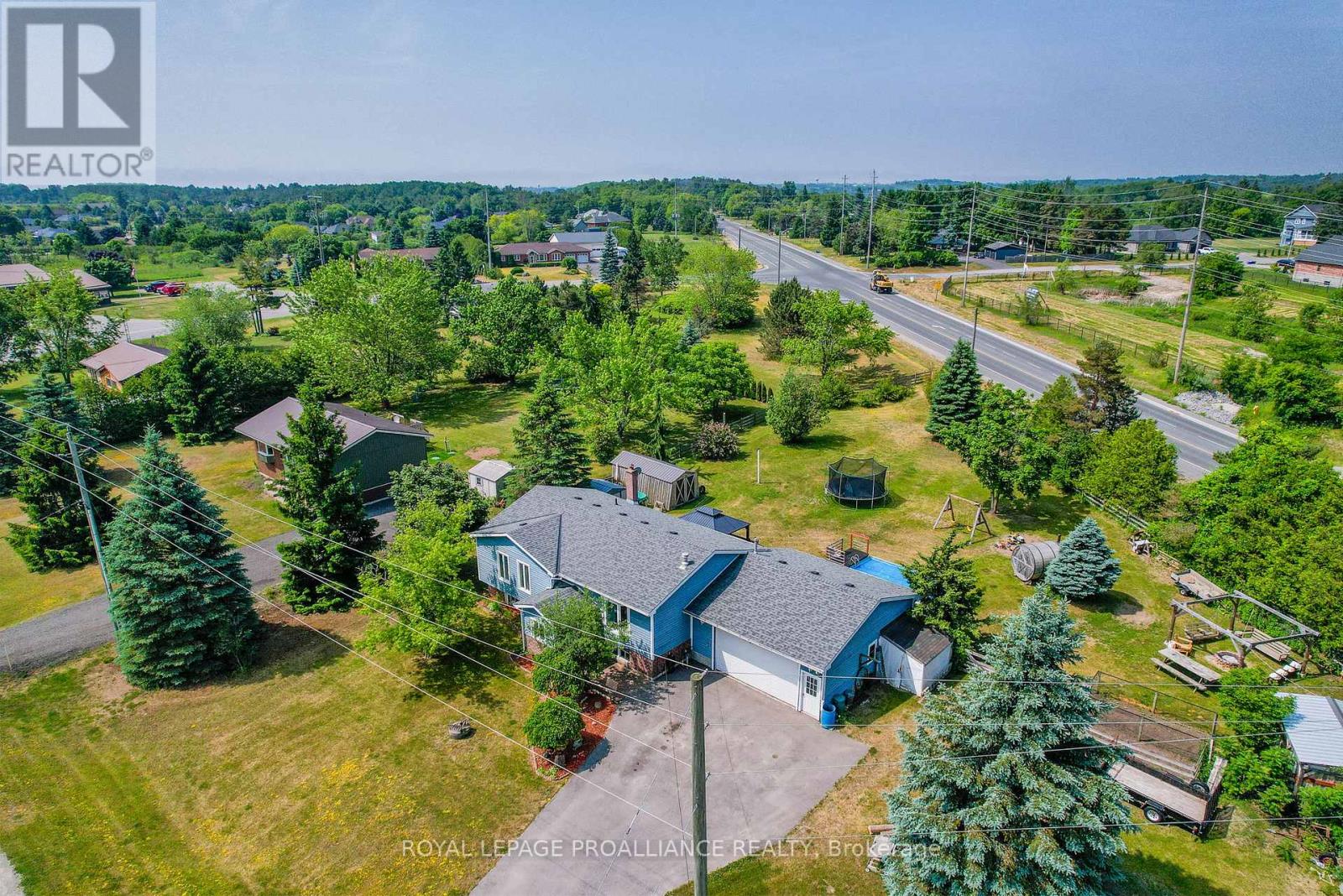 8 Oriole Crescent, Hamilton Township, Ontario  K0K 1C0 - Photo 6 - X12419160