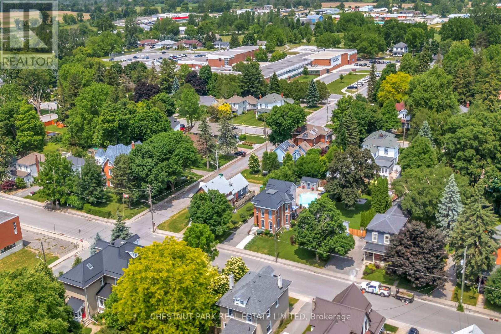 26 Centre Street, Prince Edward County, Ontario  K0K 2T0 - Photo 4 - X12420581