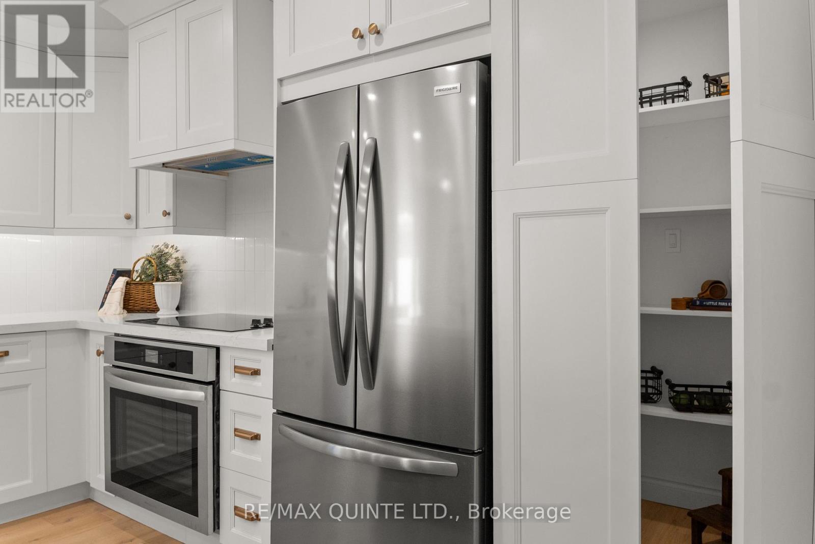 71 Selena Avenue, Belleville, Ontario  K8P 4C6 - Photo 11 - X12421001