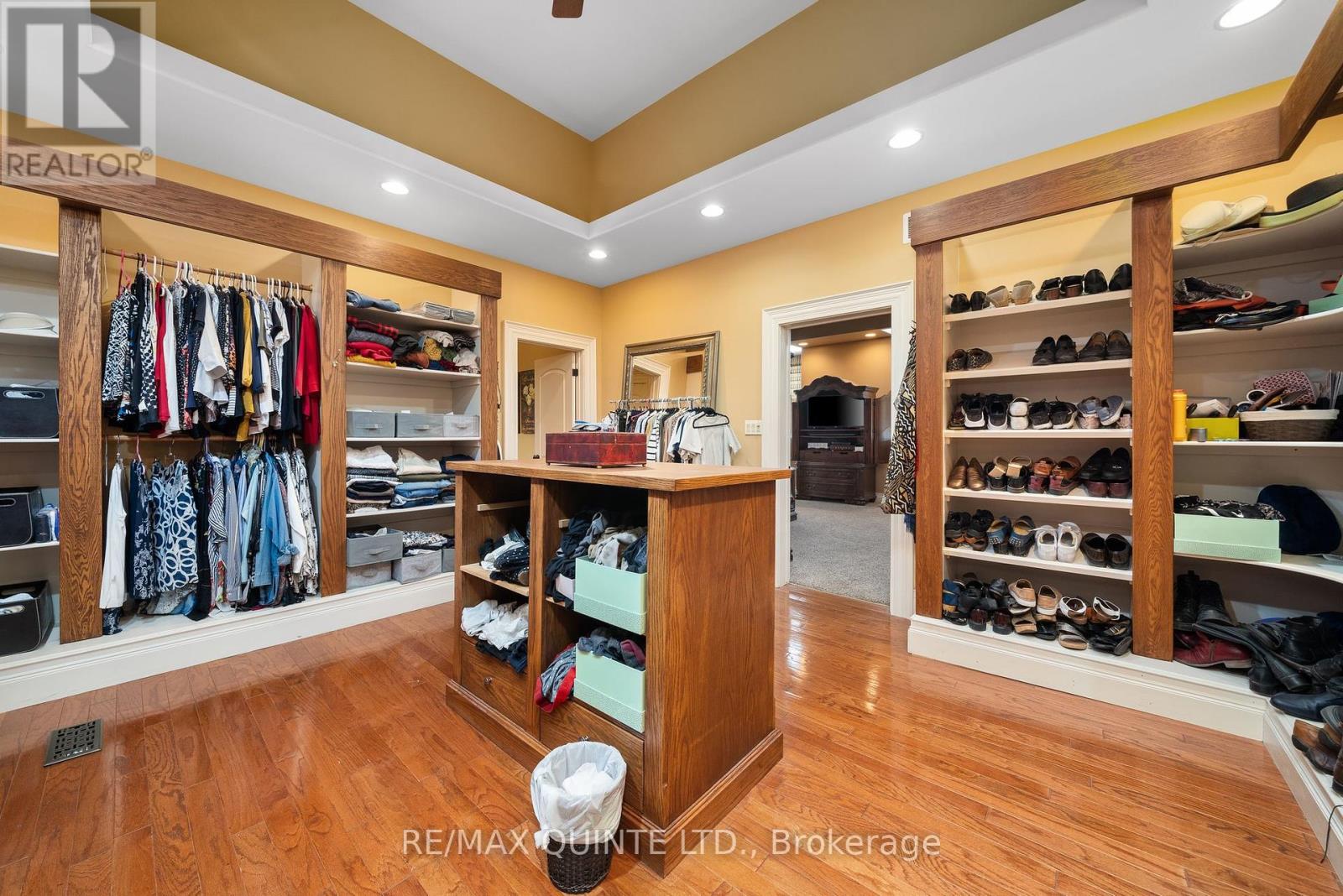 229 Main Street, Prince Edward County, Ontario  K0K 2T0 - Photo 33 - X12421160