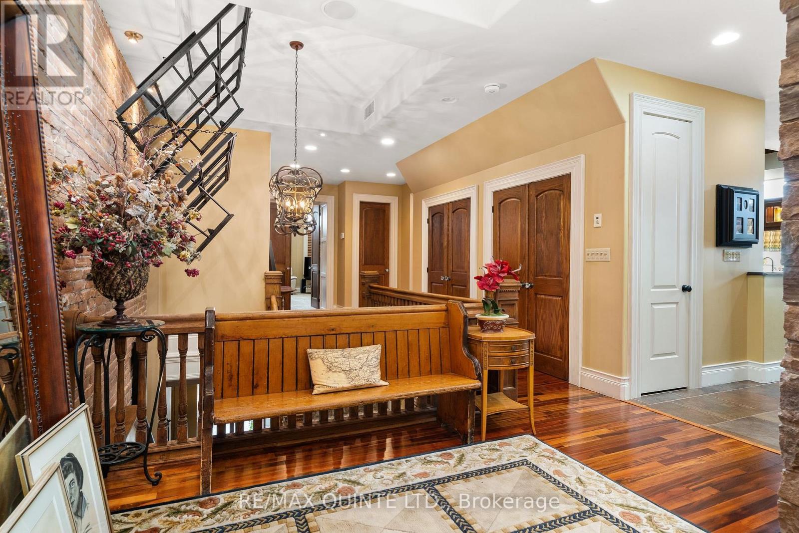 229 Main Street, Prince Edward County, Ontario  K0K 2T0 - Photo 6 - X12421160