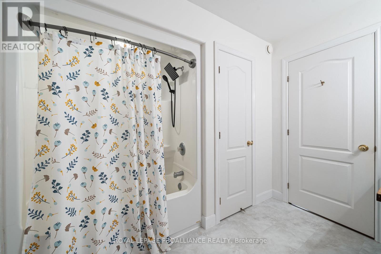 8 Henderson Lane, Brighton, Ontario  K0K 1H0 - Photo 15 - X12421190