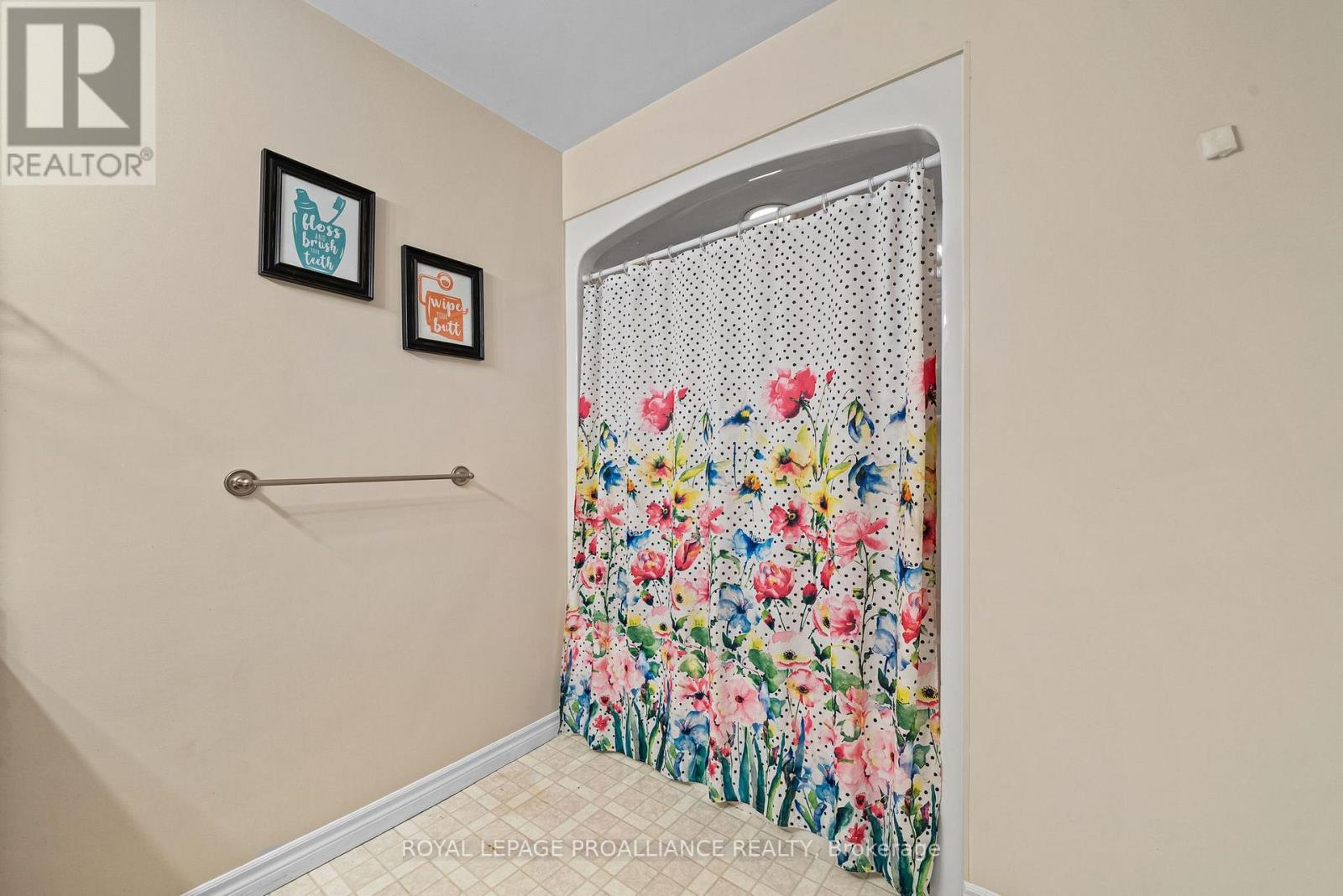 8 Henderson Lane, Brighton, Ontario  K0K 1H0 - Photo 32 - X12421190