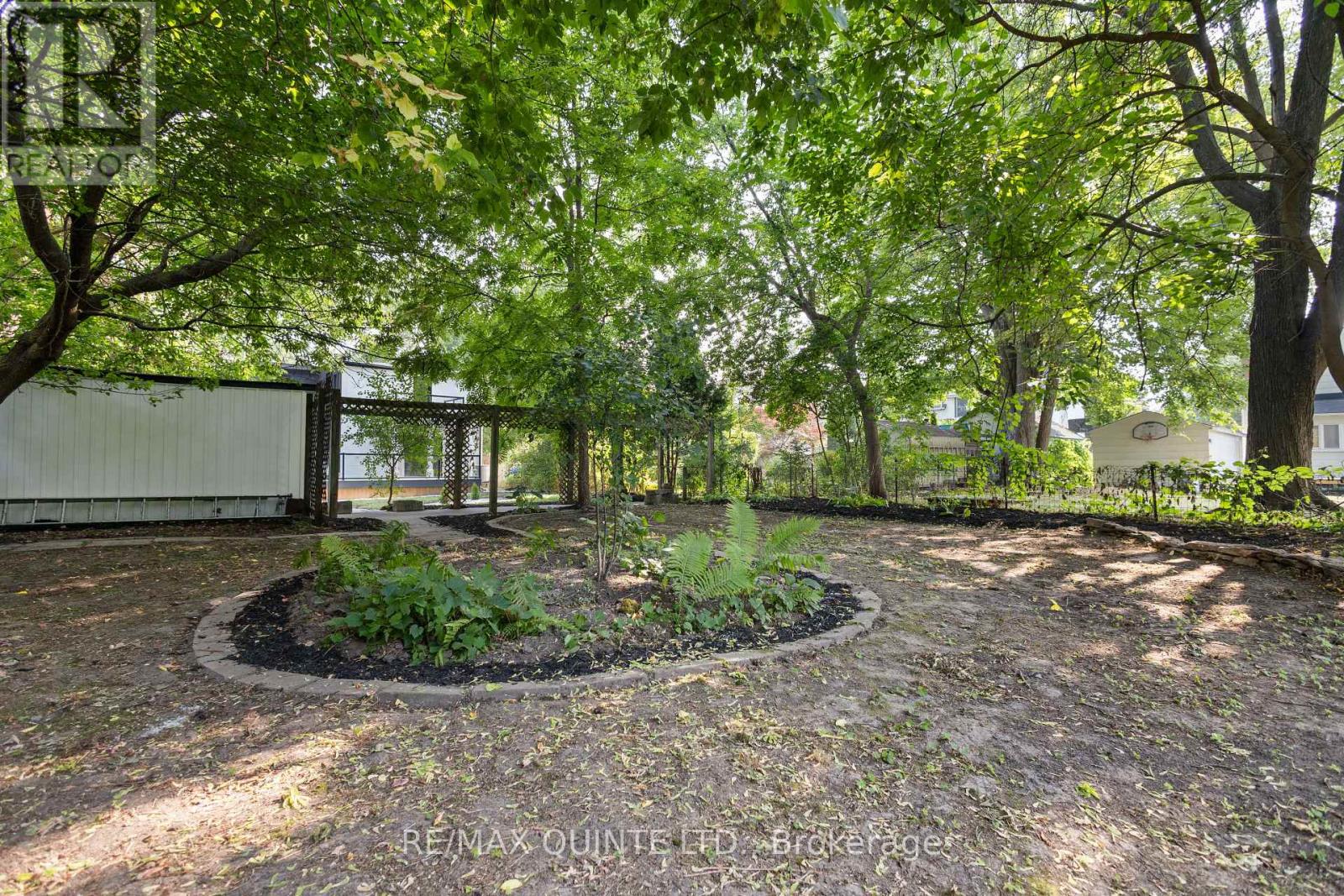 214 Victoria Avenue, Belleville, Ontario  K8N 2C3 - Photo 42 - X12421304