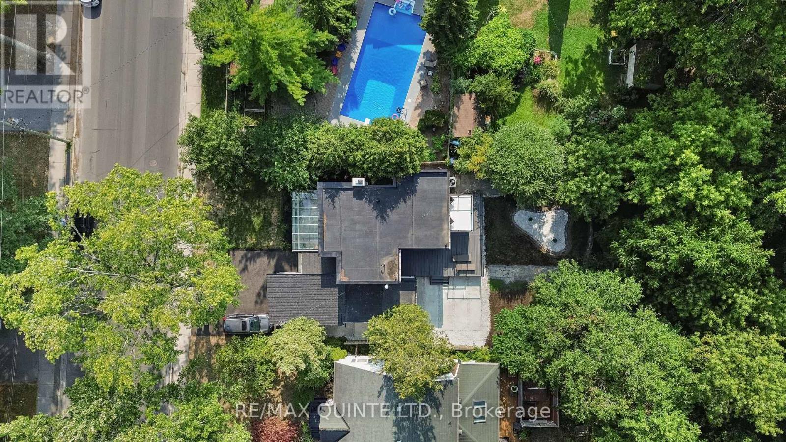 214 Victoria Avenue, Belleville, Ontario  K8N 2C3 - Photo 49 - X12421304