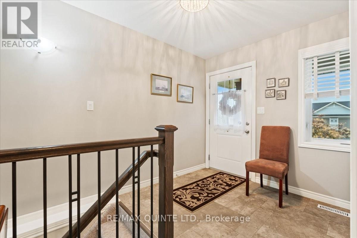 25 Sandhu Crescent, Belleville, Ontario  K8P 0G7 - Photo 16 - X12421486