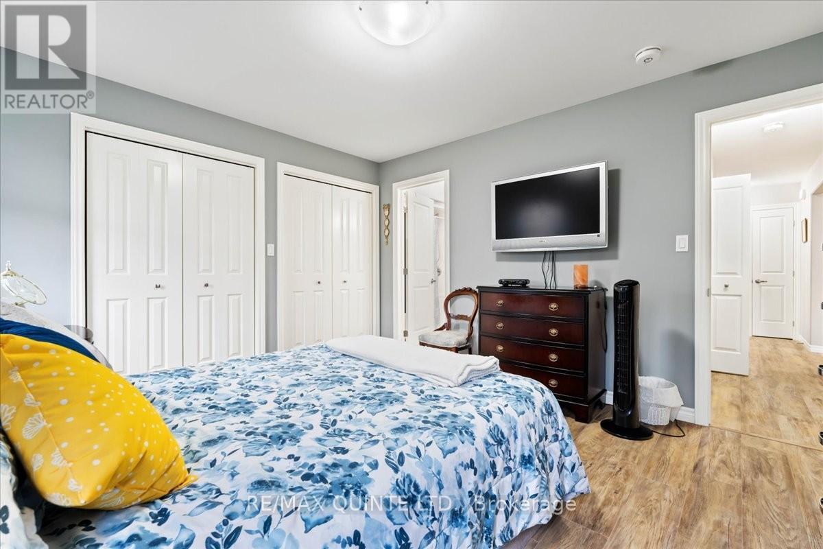 25 Sandhu Crescent, Belleville, Ontario  K8P 0G7 - Photo 19 - X12421486