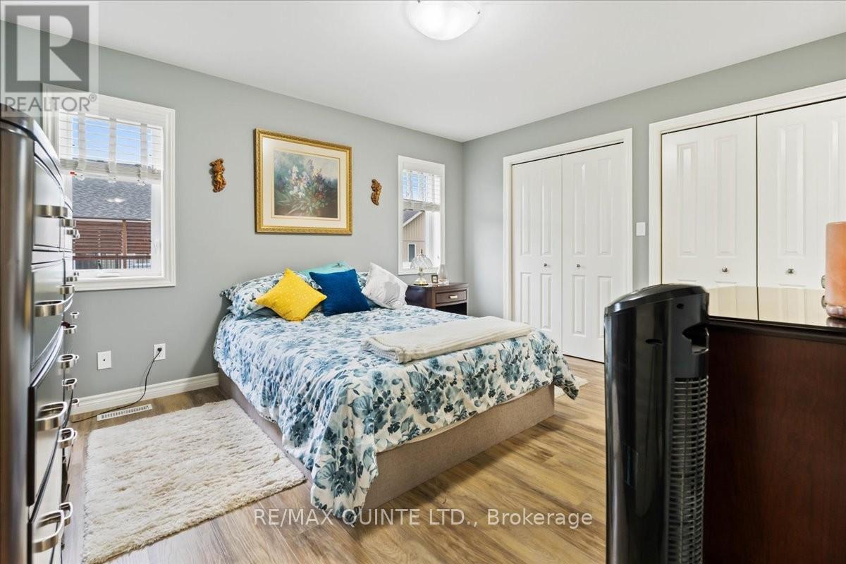 25 Sandhu Crescent, Belleville, Ontario  K8P 0G7 - Photo 20 - X12421486
