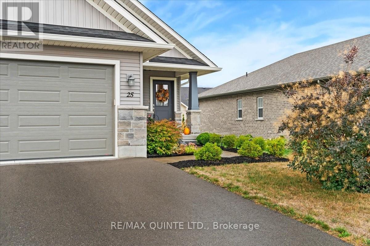 25 Sandhu Crescent, Belleville, Ontario  K8P 0G7 - Photo 3 - X12421486