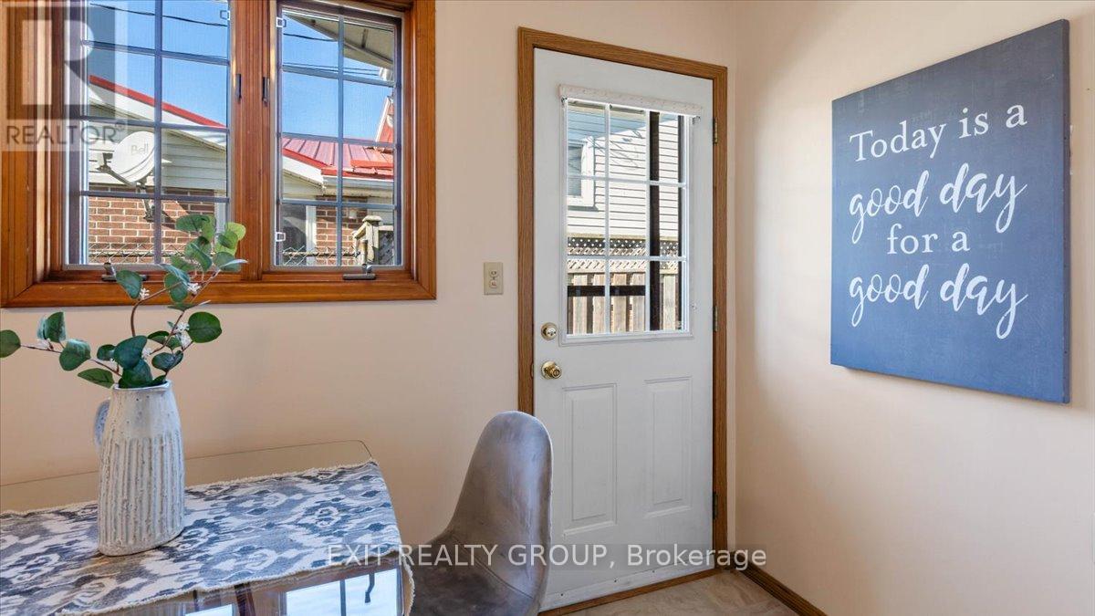 3 Robertson Lane, Belleville, Ontario  K8P 4C2 - Photo 10 - X12421596