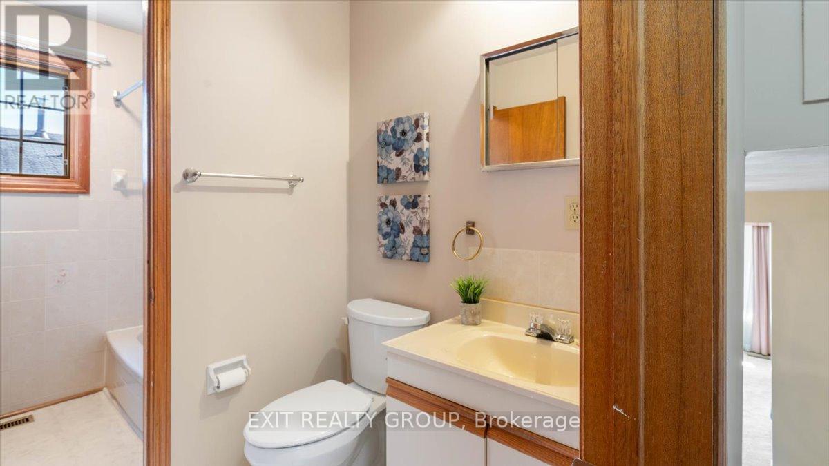 3 Robertson Lane, Belleville, Ontario  K8P 4C2 - Photo 15 - X12421596