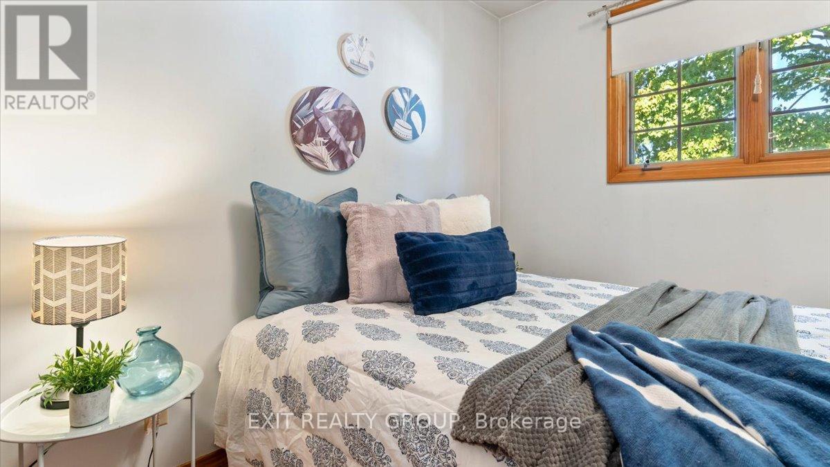 3 Robertson Lane, Belleville, Ontario  K8P 4C2 - Photo 24 - X12421596