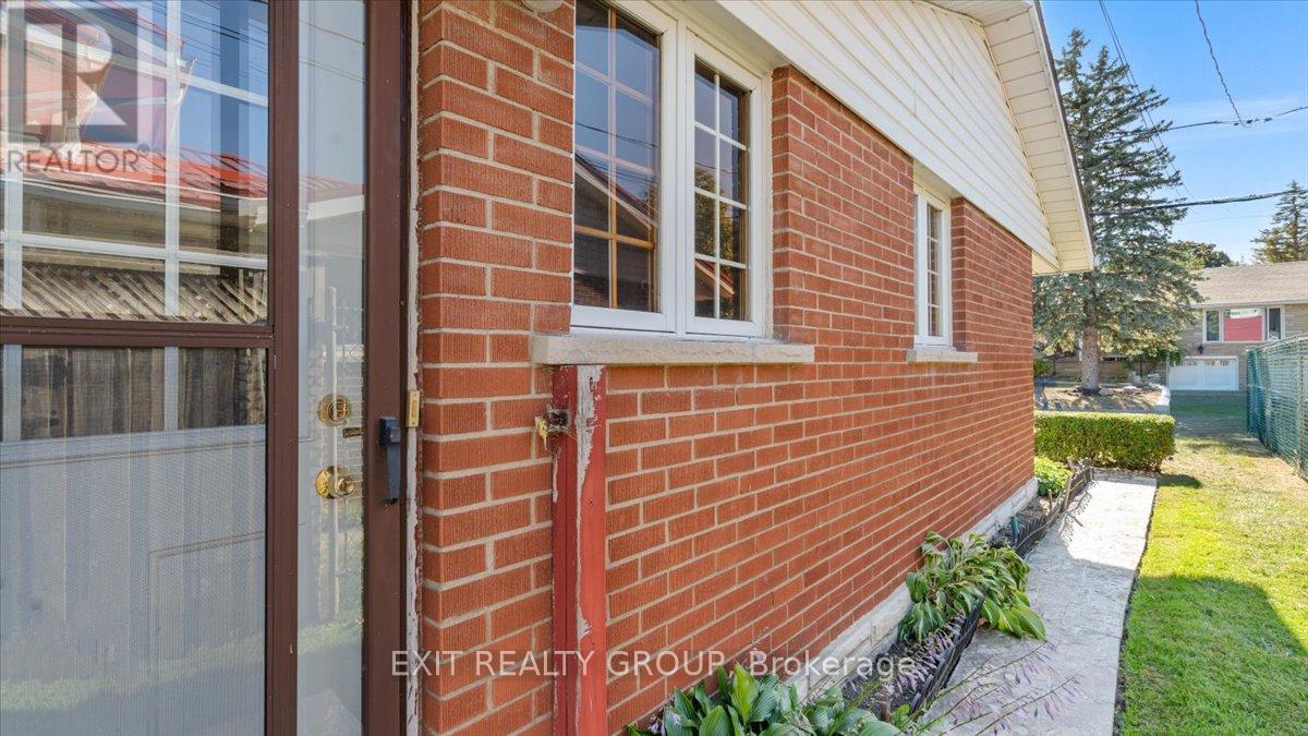 3 Robertson Lane, Belleville, Ontario  K8P 4C2 - Photo 37 - X12421596