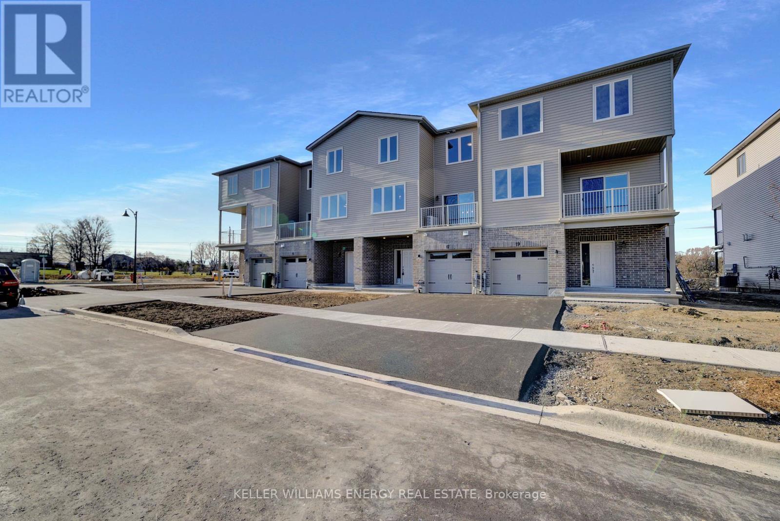 17 MARKLAND AVENUE, Prince Edward County, Ontario