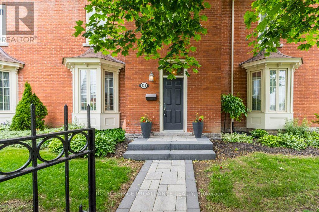 5 - 233 JOHN STREET, Belleville, Ontario