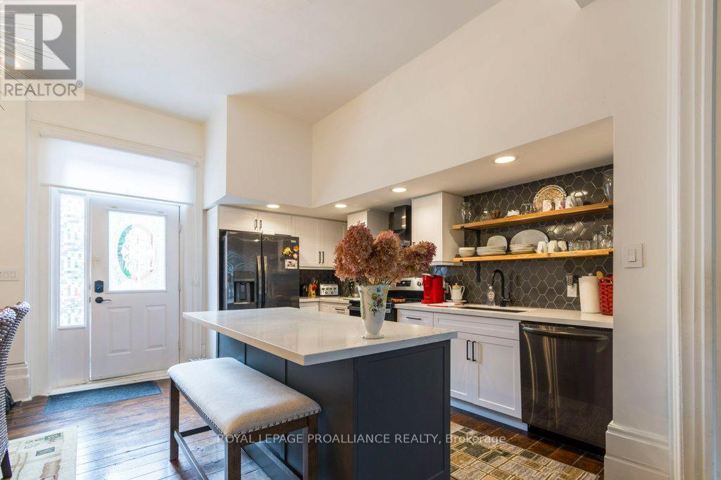 5 - 233 John Street, Belleville, Ontario  K8N 3G2 - Photo 7 - X12421977
