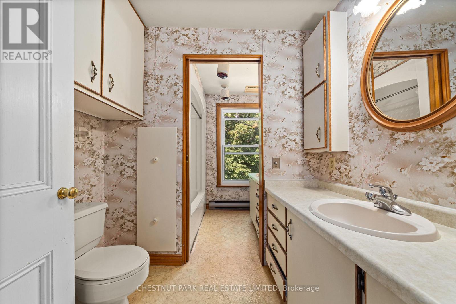 385 Bloomfield Main Street, Prince Edward County, Ontario  K0K 1G0 - Photo 20 - X12422090