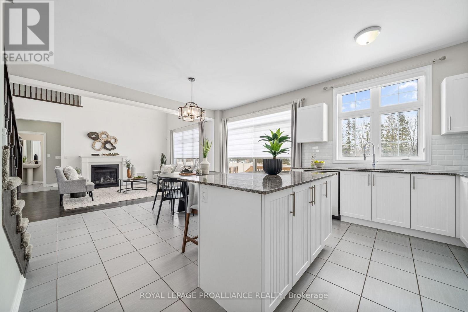 61 Summer Breeze Drive, Quinte West, Ontario  K0K 1L0 - Photo 10 - X12422188
