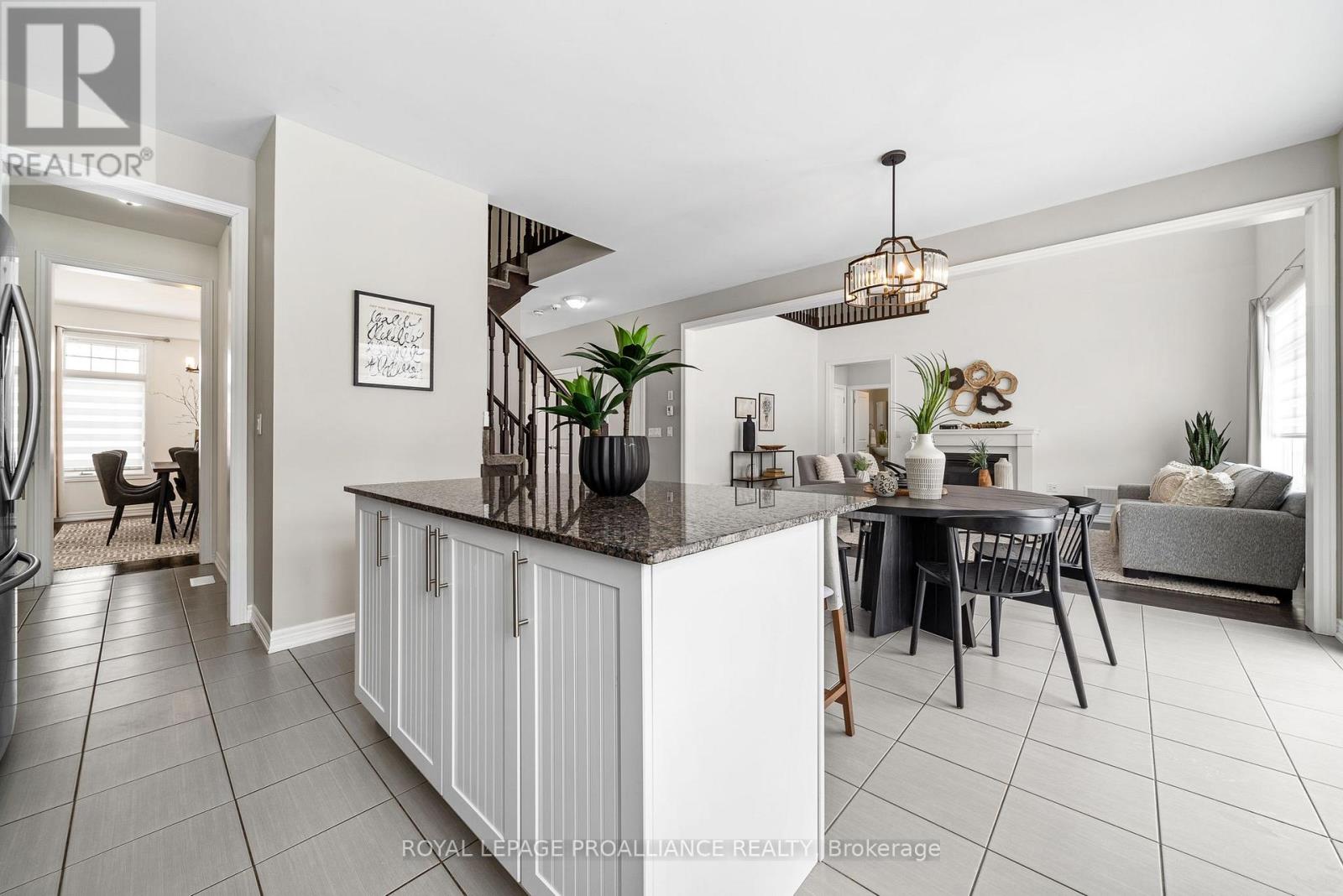 61 Summer Breeze Drive, Quinte West, Ontario  K0K 1L0 - Photo 11 - X12422188
