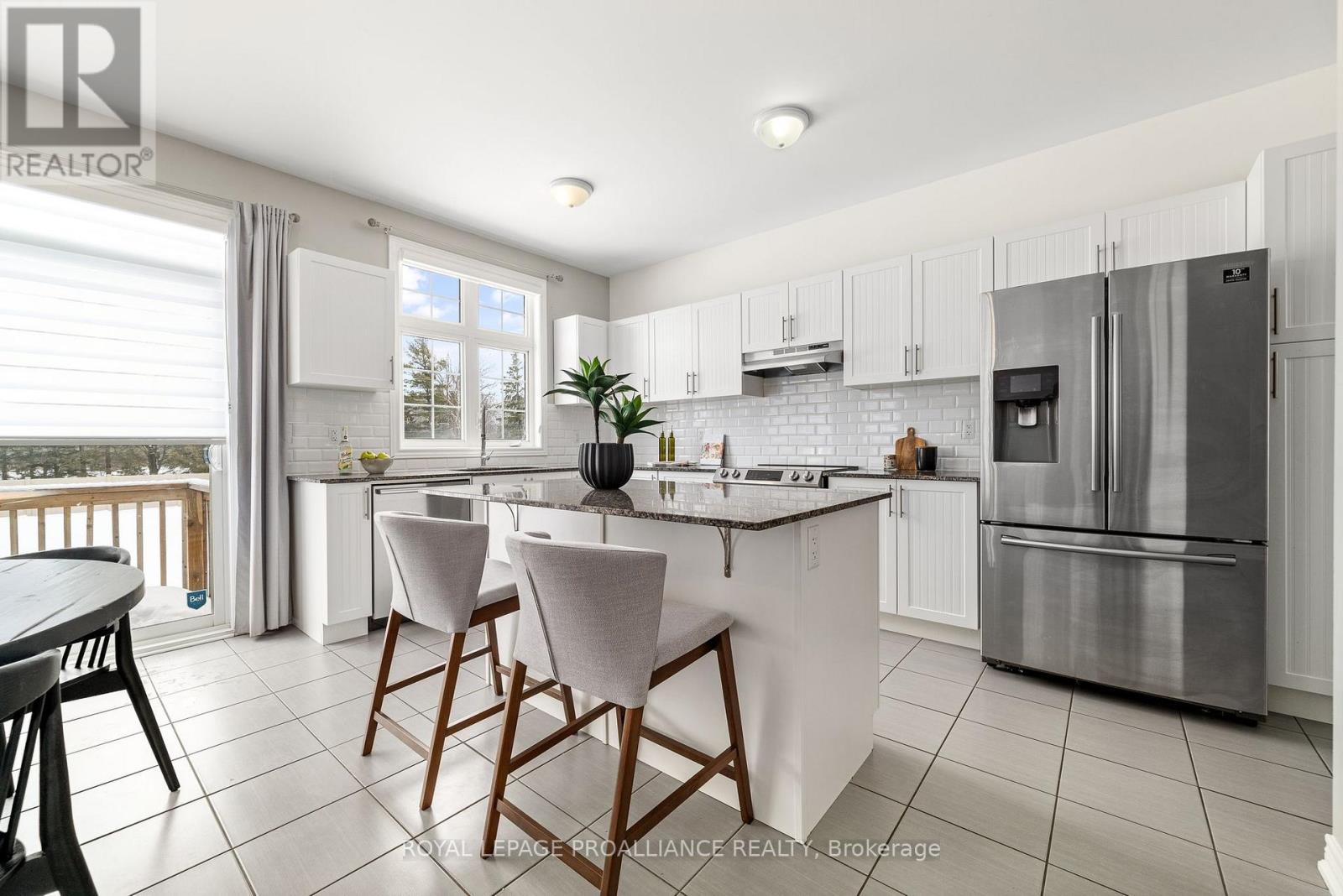 61 Summer Breeze Drive, Quinte West, Ontario  K0K 1L0 - Photo 12 - X12422188
